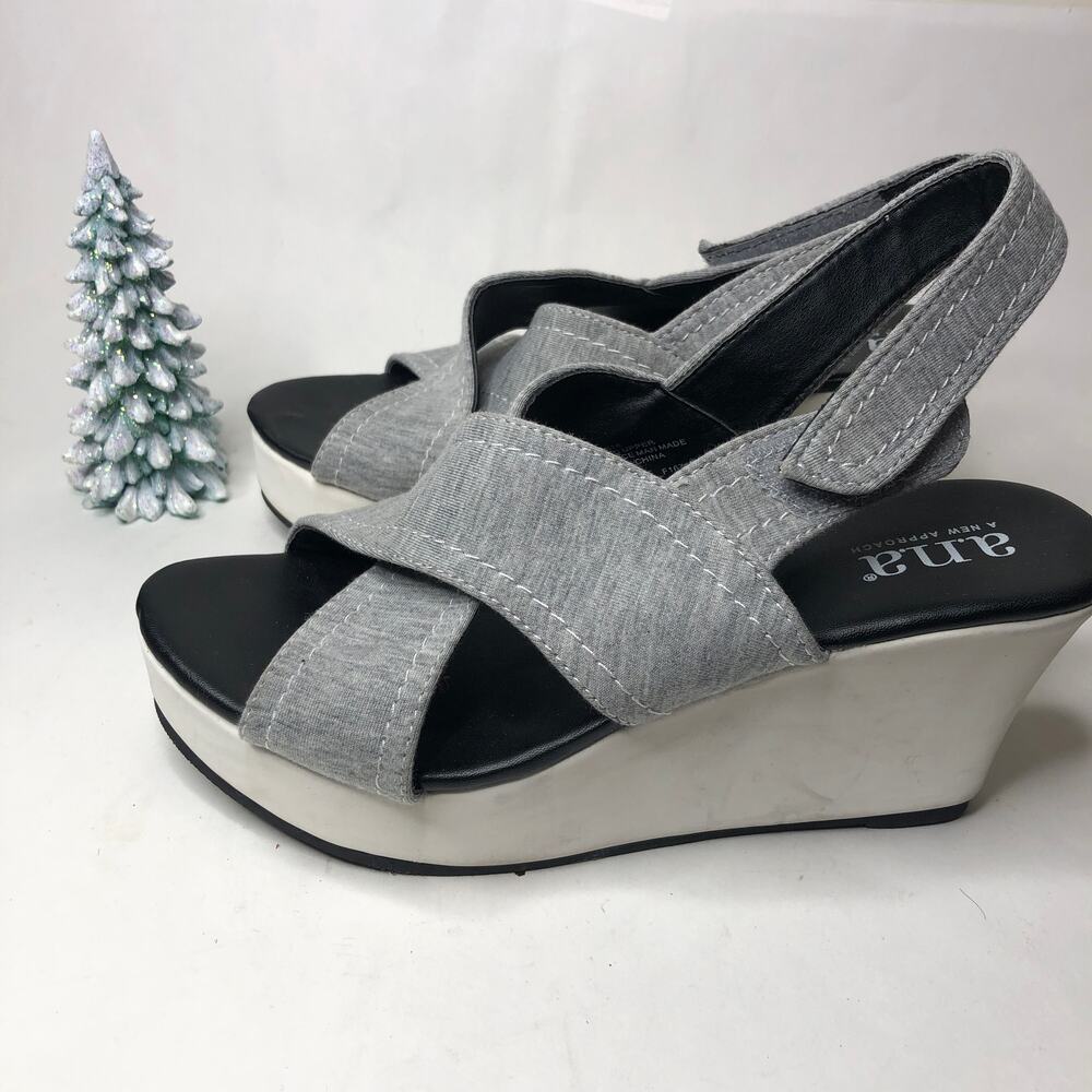 Ana Wedge Sandals Size 7 Casual Gray Open Toe